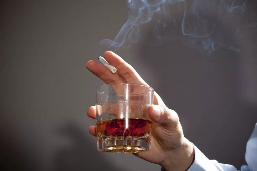 男人晨起后，身体有这几个特点：说明肾脏比较好，不妨自测一下